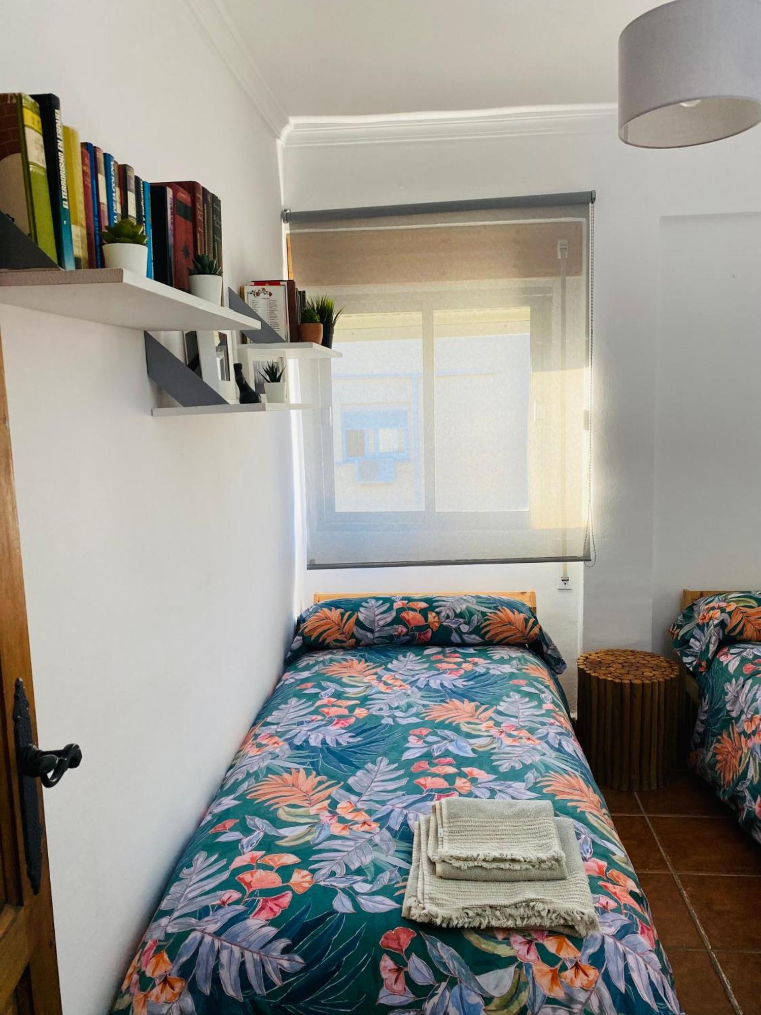Piso En San Roque, Centro Neuralgico Del Campo De Gibraltar Apartament *