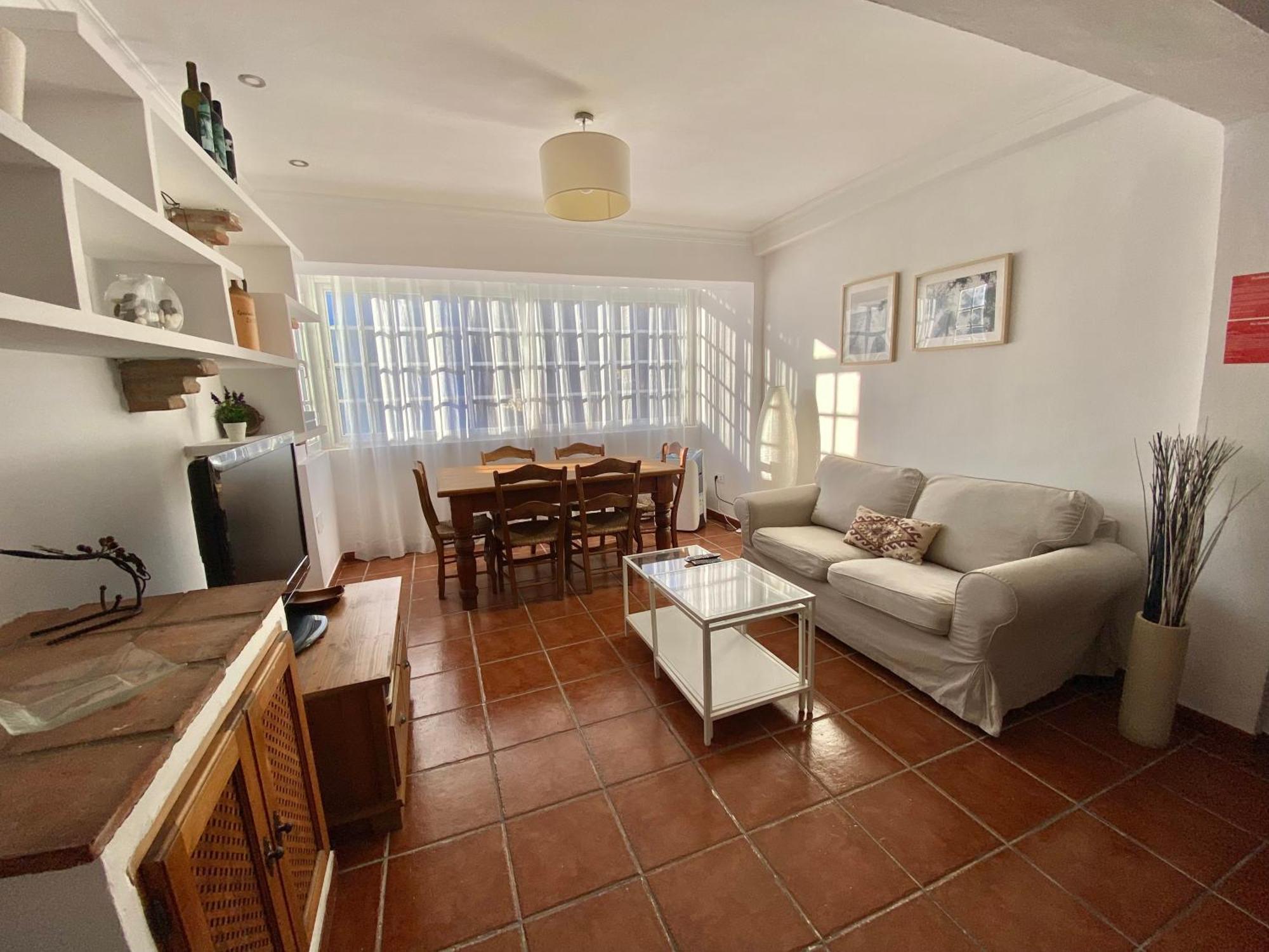 Piso En San Roque, Centro Neuralgico Del Campo De Gibraltar *