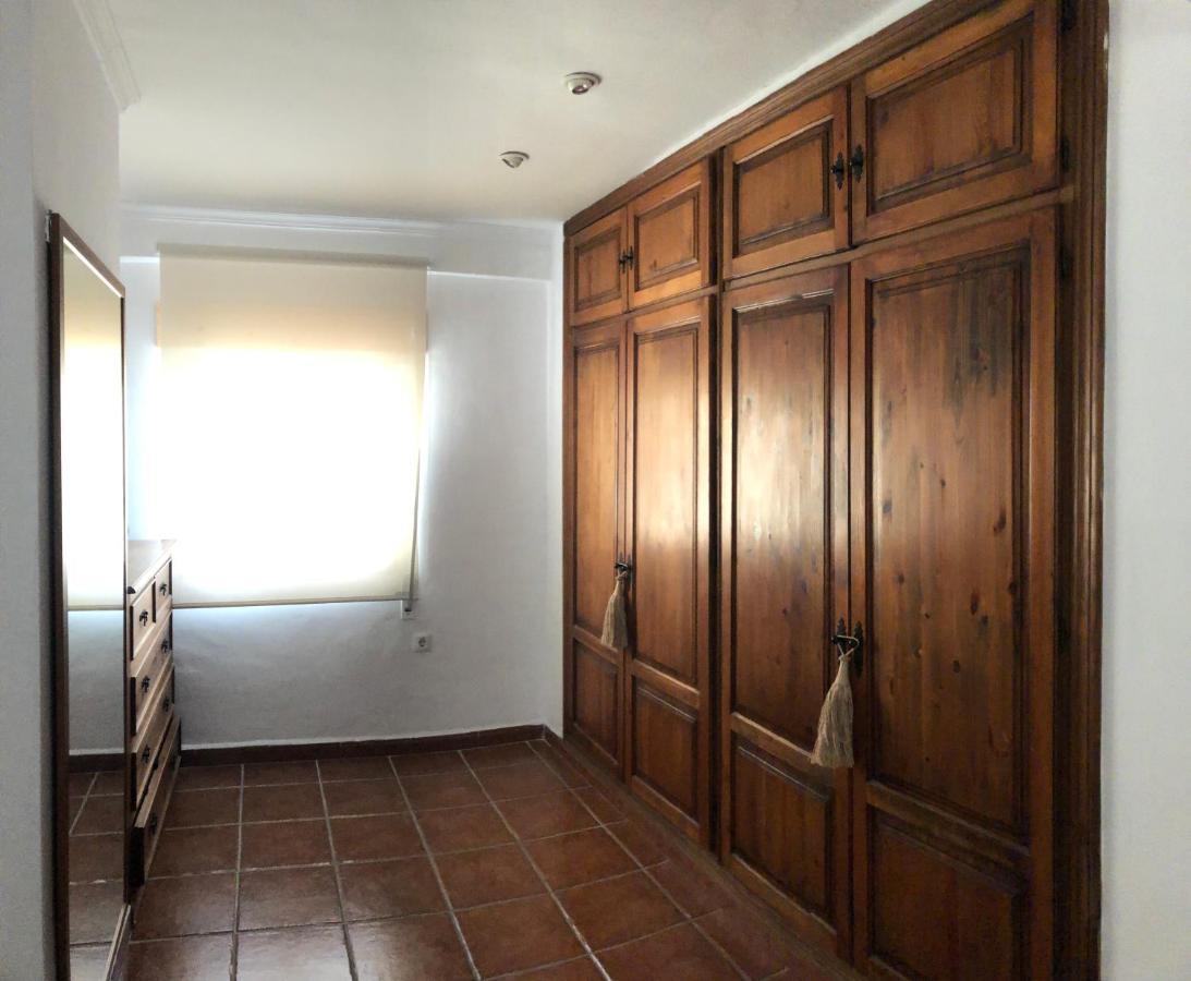Piso En San Roque, Centro Neuralgico Del Campo De Gibraltar